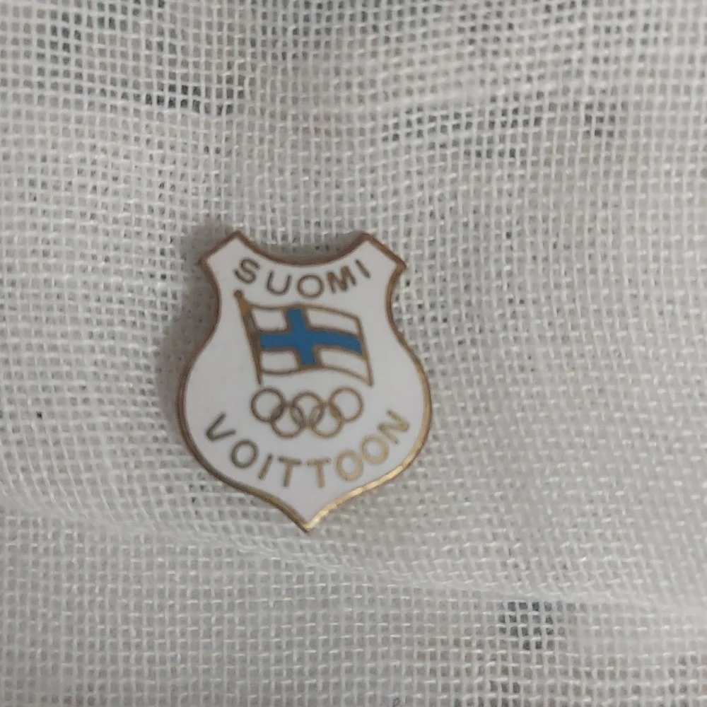 Antique Finnish Suomi Finland Voittoon Pin Flag Collectors Olympic Ring Pin